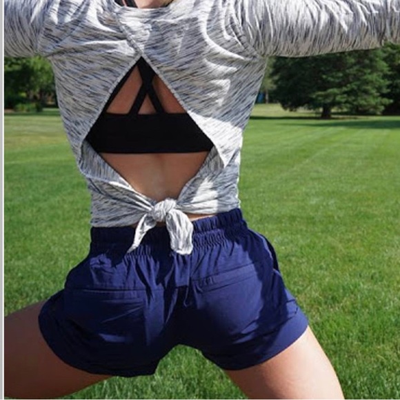 Lululemon | Spring Break-A-Way Shorts- 4 - Picture 2 of 5